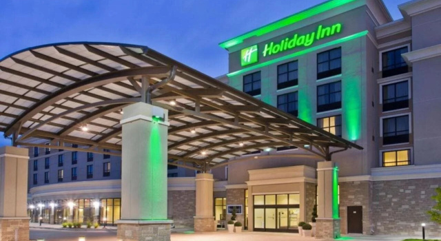 Holiday Inn - Clarksville Northeast by IHG, Забронировать Отель Кларксвилл 