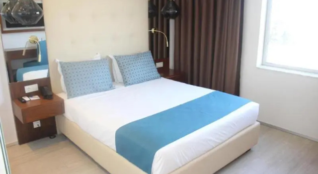 Standard Casal quarto varanda Afrin Prestige