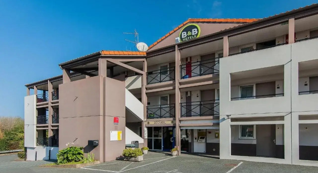 B&B HOTEL Bayonne, Забронировать Отель «постель и завтрак» Байонна French Basque Country