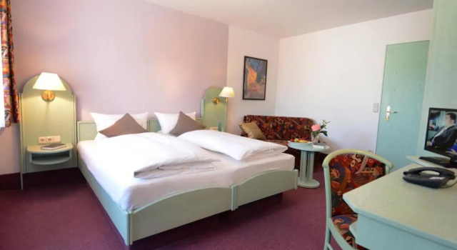 Семейный номер Standard с балконом Hotel Weisses Lamm