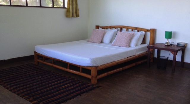 Hilltop Bed and Breakfast, Забронировать Отель Мамбахао Камигин