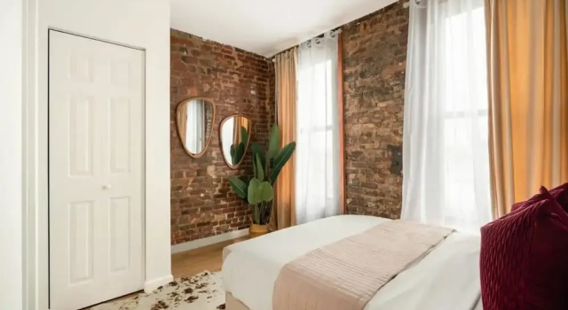 153-5a Charming 2BR LES W D, Забронировать Апартаменты/квартира Отели Нью-Йоркской агломерации с парковкой, Парковка