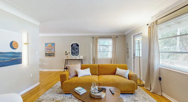 3BR Dog-friendly House, Central A/c, Cornhole, Book Feriehus Mount Dora Florida