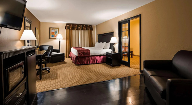 Двухместный люкс Best Western Saluki Inn