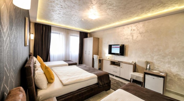 Четырёхместный номер Standard Garnet Hotel & Event Centar