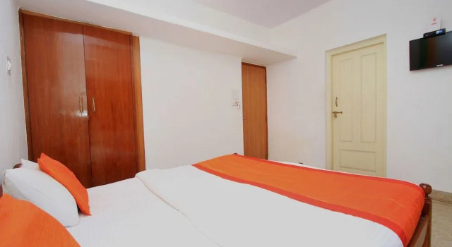 OYO 10757 Trippers Stay