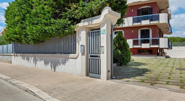 Spacious Apartment in Avola near the Seabeach, Забронировать Апартаменты/квартира Авола Долина Ното