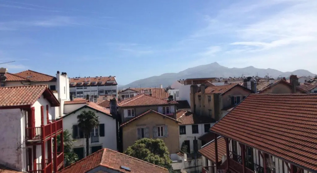 Апартаменты Appt 5pers Centre St Jean de Luz - Calme - Grande Plage à 2mn - Balcon