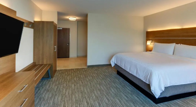 Номер Deluxe Holiday Inn Express & Suites - Roanoke – Civic Center