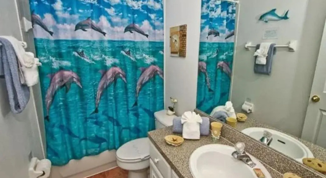 Апартаменты 7 Bedroom, 4.5 Bath & Enclosed Pool. Lake View and 3 Miles to Disney!