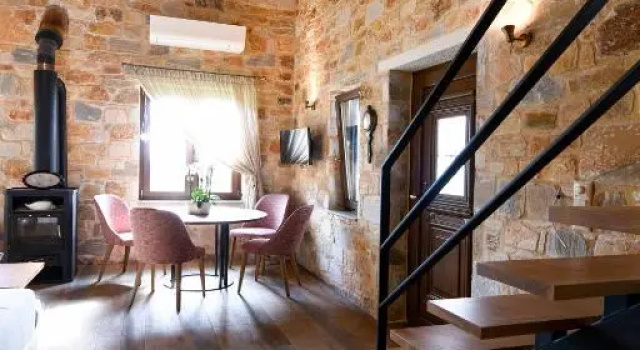 Pinelia Home
