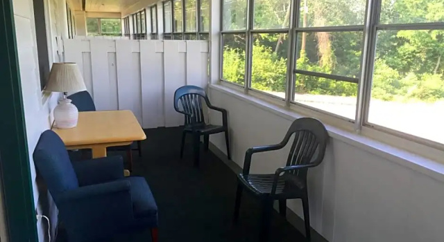 Двухместный номер Standard с балконом Briarcliff Motel