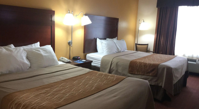 Четырёхместный люкс Americas Best Value Inn Saint Robert/Fort Leonard Wood