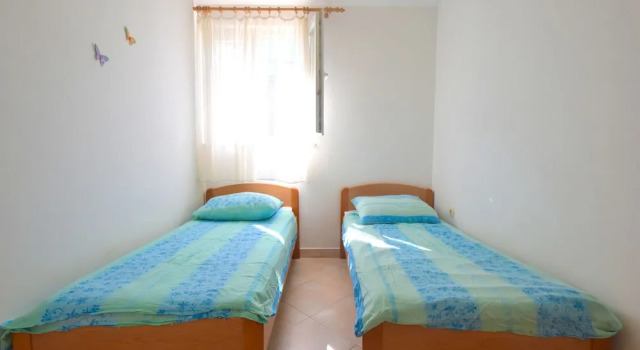 Holiday Home Pere, Забронировать Отель Малинска остров Крк, рядом с Malin Beach