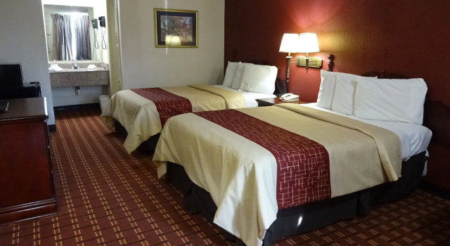 Red Roof Inn Sumter, Забронировать Отель Самтер 