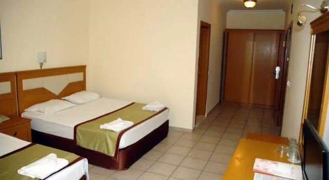 Dragos Beach Hotel