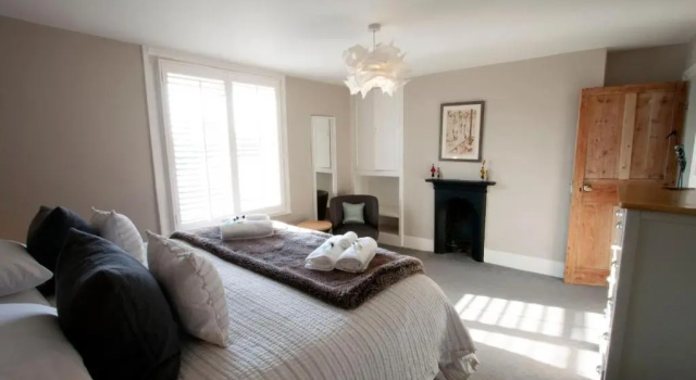 Коттедж 2 bed, 2 ensuite in the heart of Hastings Old Town