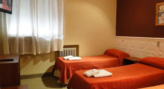 Hotel Taormina, Забронировать Отель Вилья-Карлос-Пас Punilla Valley, рядом с Cuckoo Clock