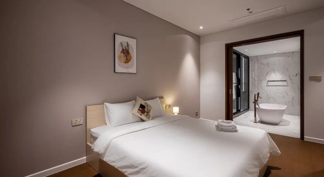 Апартаменты Executive DongDong Apartment The Metropole