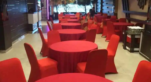 Royal Global Hotel, Забронировать Отель Палангкарая Central Kalimantan