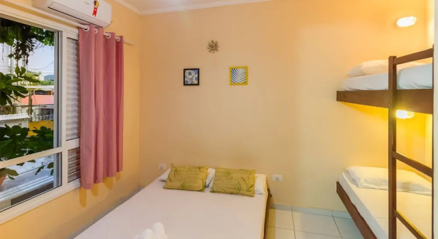 Guarujá Hostel, Забронировать Хостел Гуаружа муниципалитет Гуаружа, рядом с Enseada Shopping Mall
