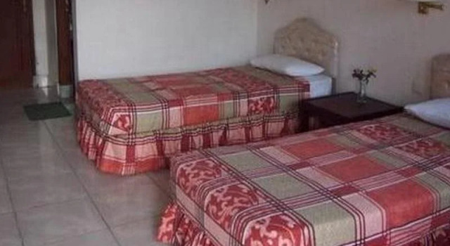 Puri Indah Bali, Rezervați Hotel Kerobokan 