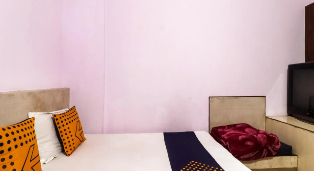 SPOT ON 77532 Hotel Sagar, Забронировать Отель Отели штата Уттар-Прадеша 3 звезды, 3*
