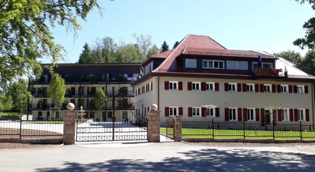 Waldhotel Rainau, Varaa Hotelli Rainau 