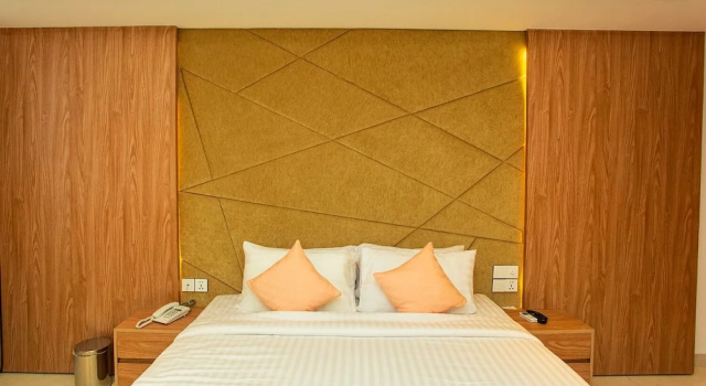 Двухместный номер Premium Royal Raj Hotel & Condominium