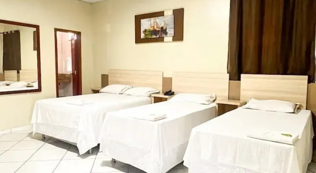 Четырёхместный номер Standard Hotel campos