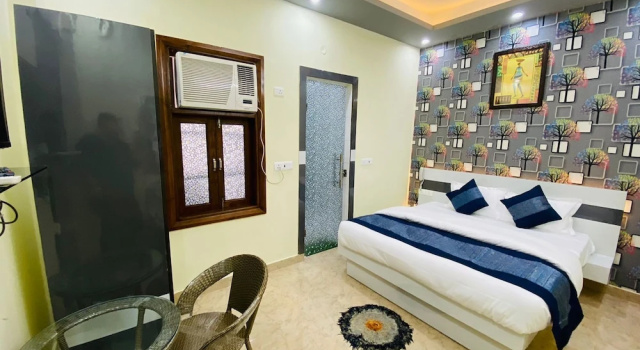 Crescent Inn, Забронировать Отель Недорогие отели Грейтер-Нойда, недорого