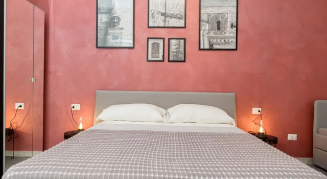NArt Suites - Napoli, Забронировать Гостевой дом Отели Неаполя с парковкой, рядом с Неаполитанский университет имени Фридриха II, Парковка