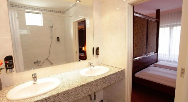 Трёхместный номер Standard Trip Inn Klee am Park Wiesbaden