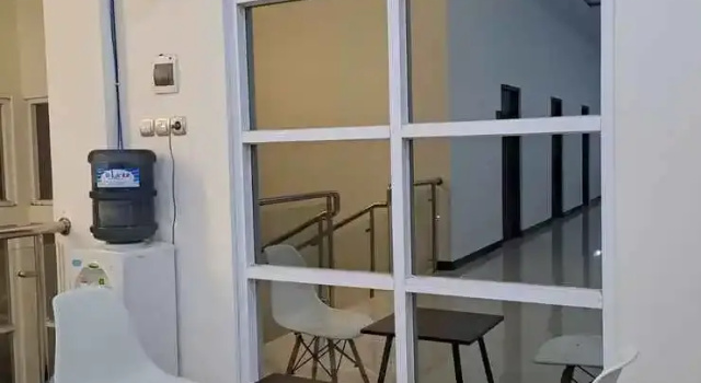 Kenz Hotel Purwokerto, Varaa Hotelli Purwokerto Central Java
