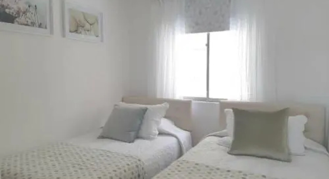 Departamento en la serena a 1 cuadra de la playa, Забронировать Отель Отели Ла-Серена с парковкой, Парковка