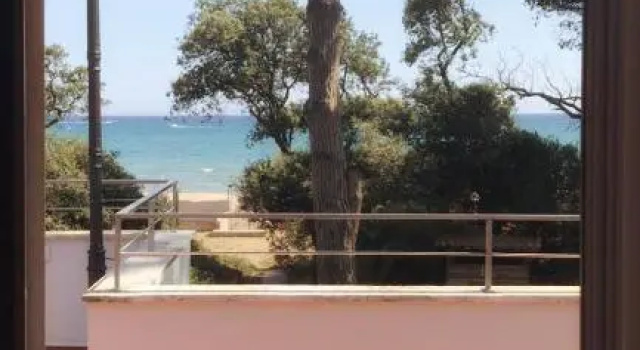 PINETA BLU, Villa sul mare con due appartamenti indipendenti tra Terracina e Sperlonga, Забронировать Вилла Террачина Побережье Лацио