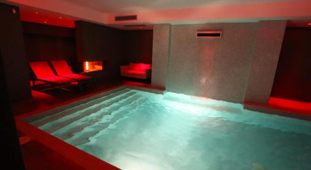 Alysa - Suite Wellness & Spa, Book Ferieresort Giarre Etna