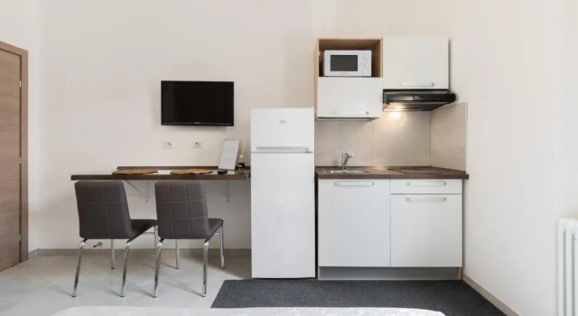 Студия APARTMENT 20