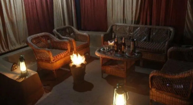 Kanha Village Eco Resort, Забронировать Курортный отель Отели Kanha National Park с парковкой, Парковка