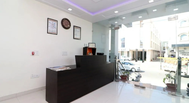 Oyo 33490 Hotel The Orient Tree, Забронировать Отель СПА-отели штата Уттар-Прадеша, SPA-услуги