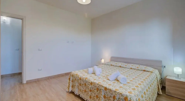 Le Bianche Apt 2 with Garden near The Sea, Rezervasyon Otel Manduria otoparklı oteller, Otopark