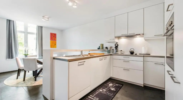 Апартаменты Classy Apartment in City Center with Large Balcony