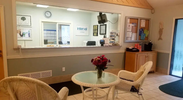 Cape Cod Holiday Estates, a VRI resort, Забронировать Курортный отель Машпи Полуостров Кейп-Код