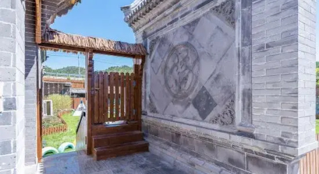 Beijing Su Weifang Homestay (Wohushan Branch), Забронировать Отель Губэйкоу Пекин