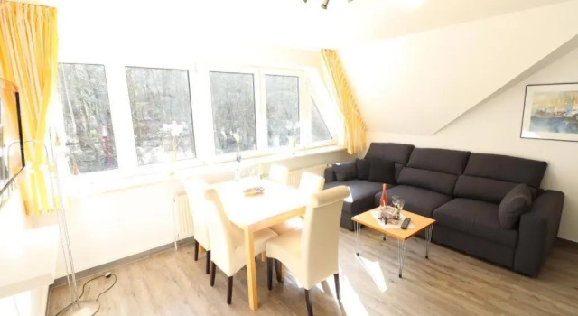 Haus-Itjen-Gelb-2, Забронировать Отель Заленбург Куксхафен, рядом с Развлекательная площадка "Вернервальд"