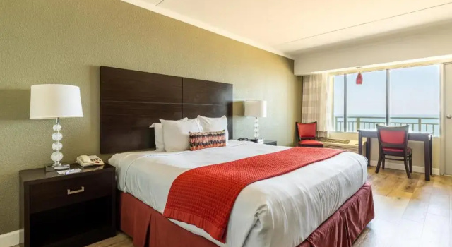 Номер Standard с видом на океан Sandcastle Resort