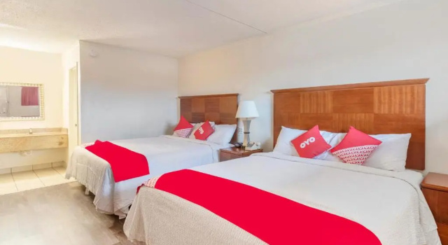 Четырёхместный номер Standard Oyo Hotel San Antonio Lackland AFB Seaworld Hwy 90 W