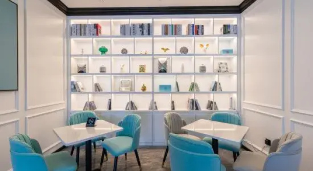 Xana Lite Hotel (Jimo Gucheng Baolong Guangchang), Book Hotel Shandong hoteller med parkering, Parkering