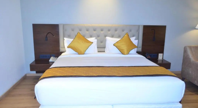 The Aurum Subrahmanya, Book Hotel Subramanya Bangalore