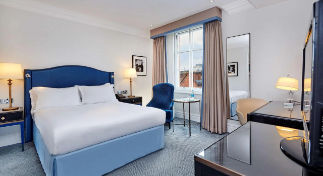 Двухместный номер Guest The Waldorf Hilton